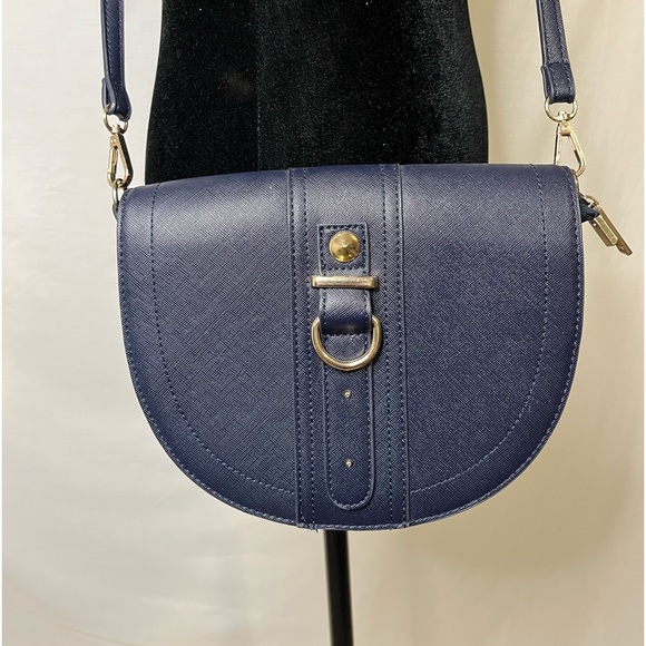 ******SOLD*******Blue hard shell purse - Picture 3 of 14
